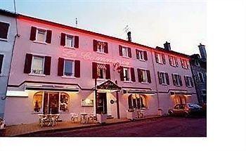 Citotel Hotel Le Commerce Sévérac-le-Château Esterno foto