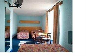 Citotel Hotel Le Commerce Sévérac-le-Château Esterno foto